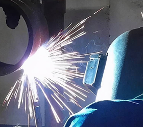 钦州市电焊培训焊工考证氩弧焊二保焊手把焊随到随学